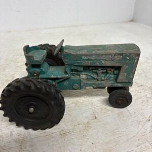 1950's John Deere Green Die Cast Toy Tractor 5x3x3 Ertl Com